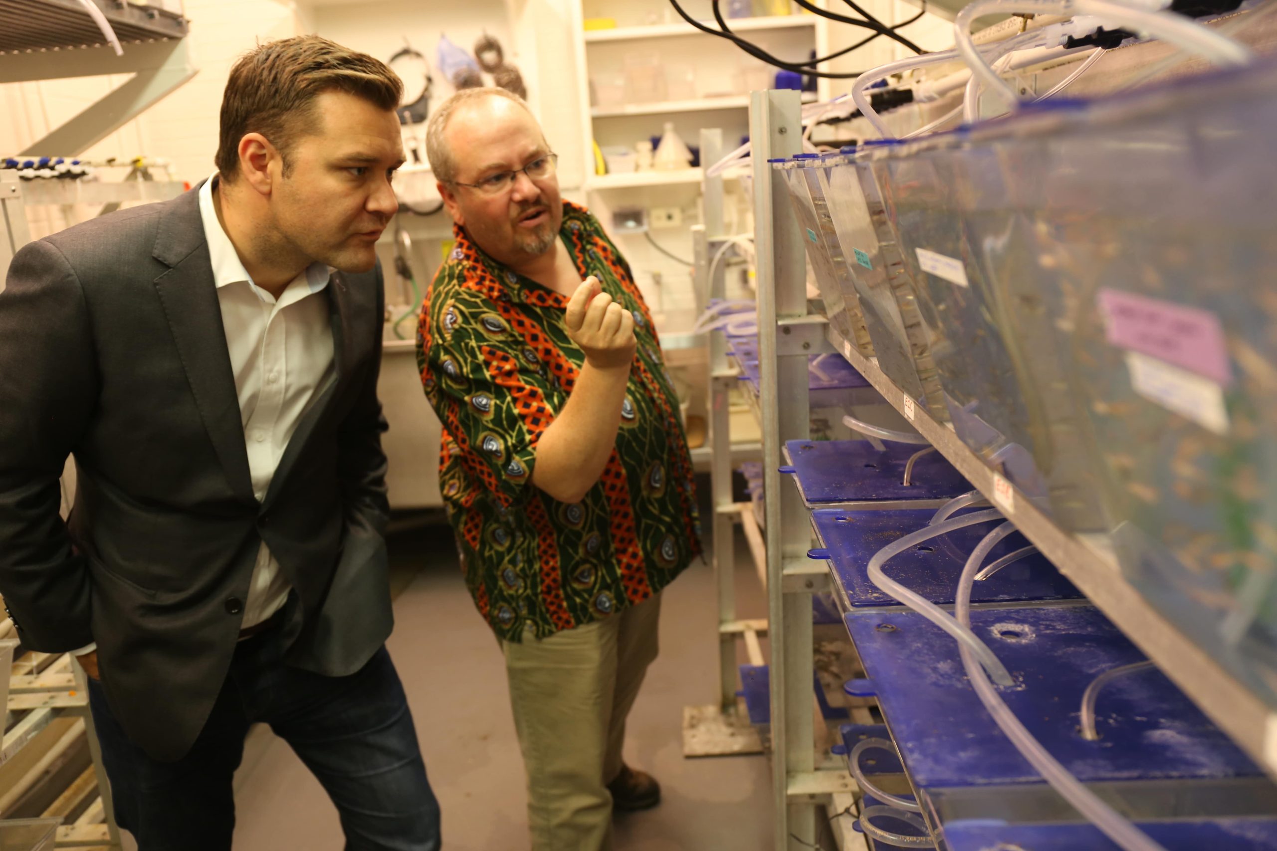 Federal shadow minister tours UNB science faculty