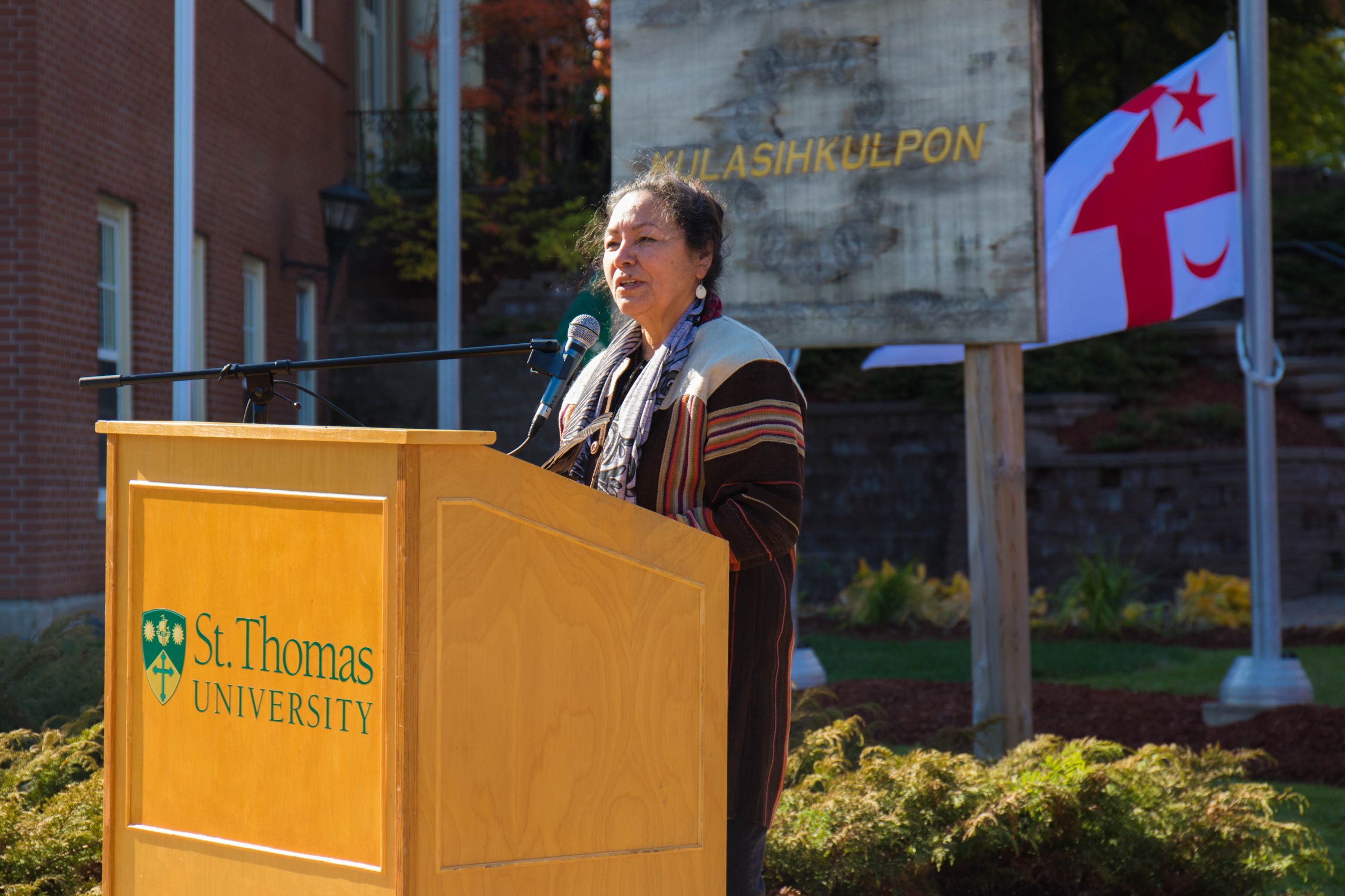 Wəlastəkewiyik and Mi’kmaq Grand Council Flags raised on STU campus